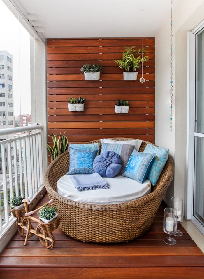 Zasklený balkon - koutek pro relaxaci